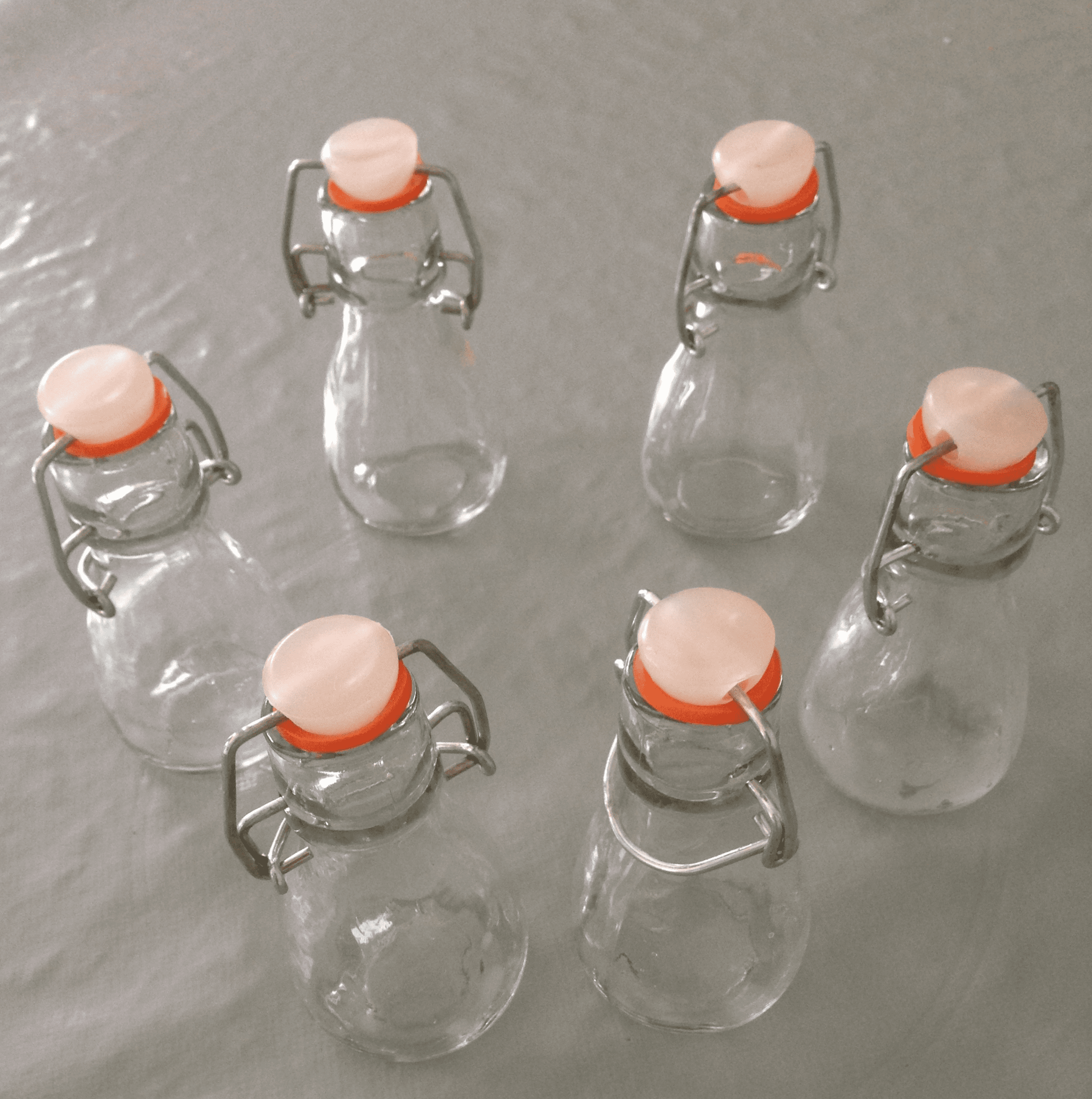 Petites bouteilles de limonade