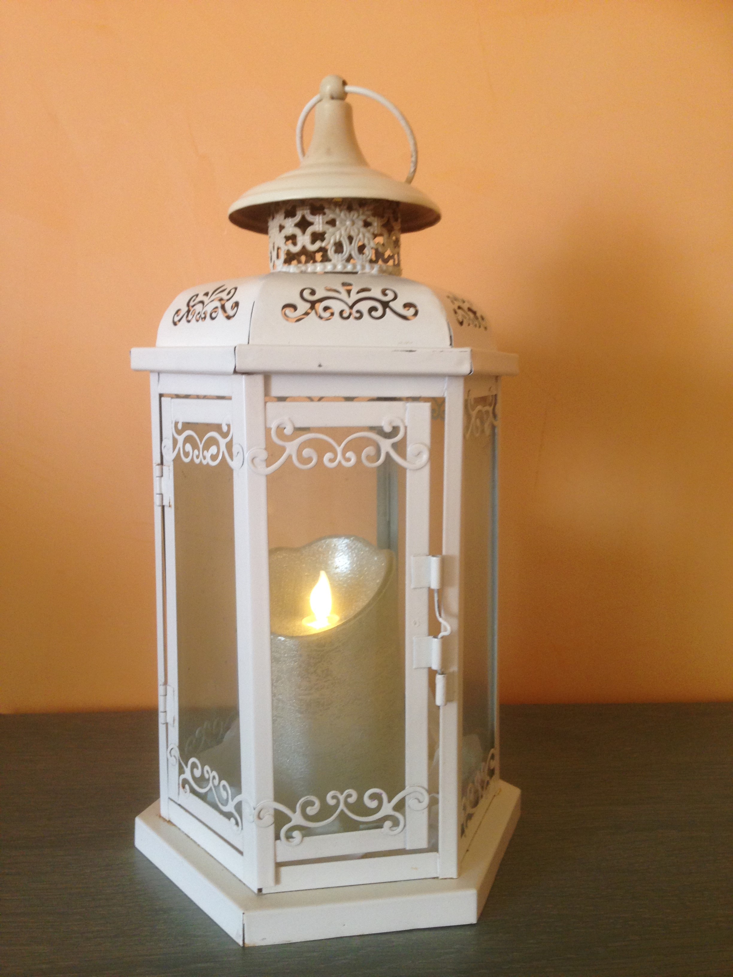 Lanterne blanche en métal 36&nbspcm de haut