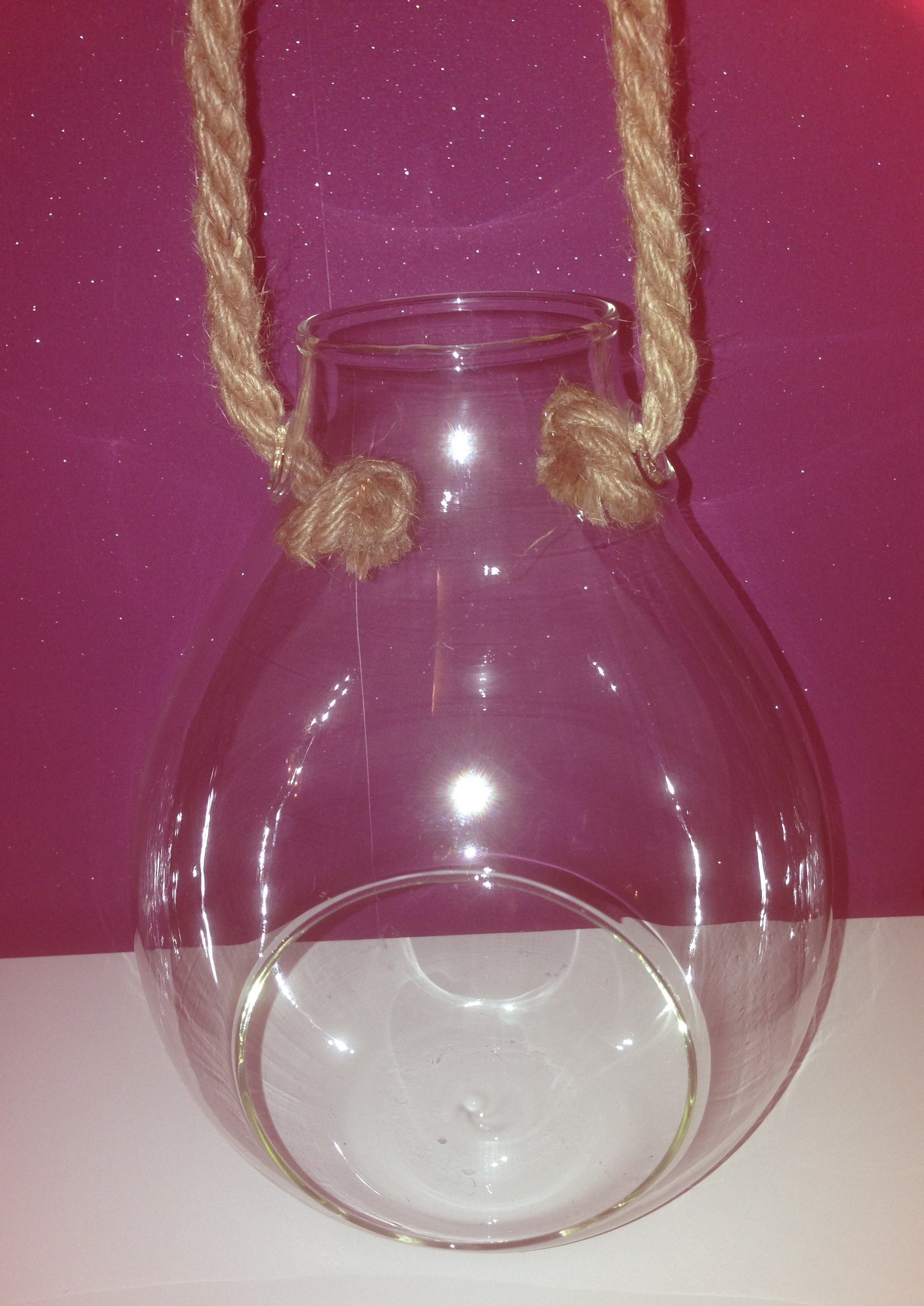 Vase goutte avec corde