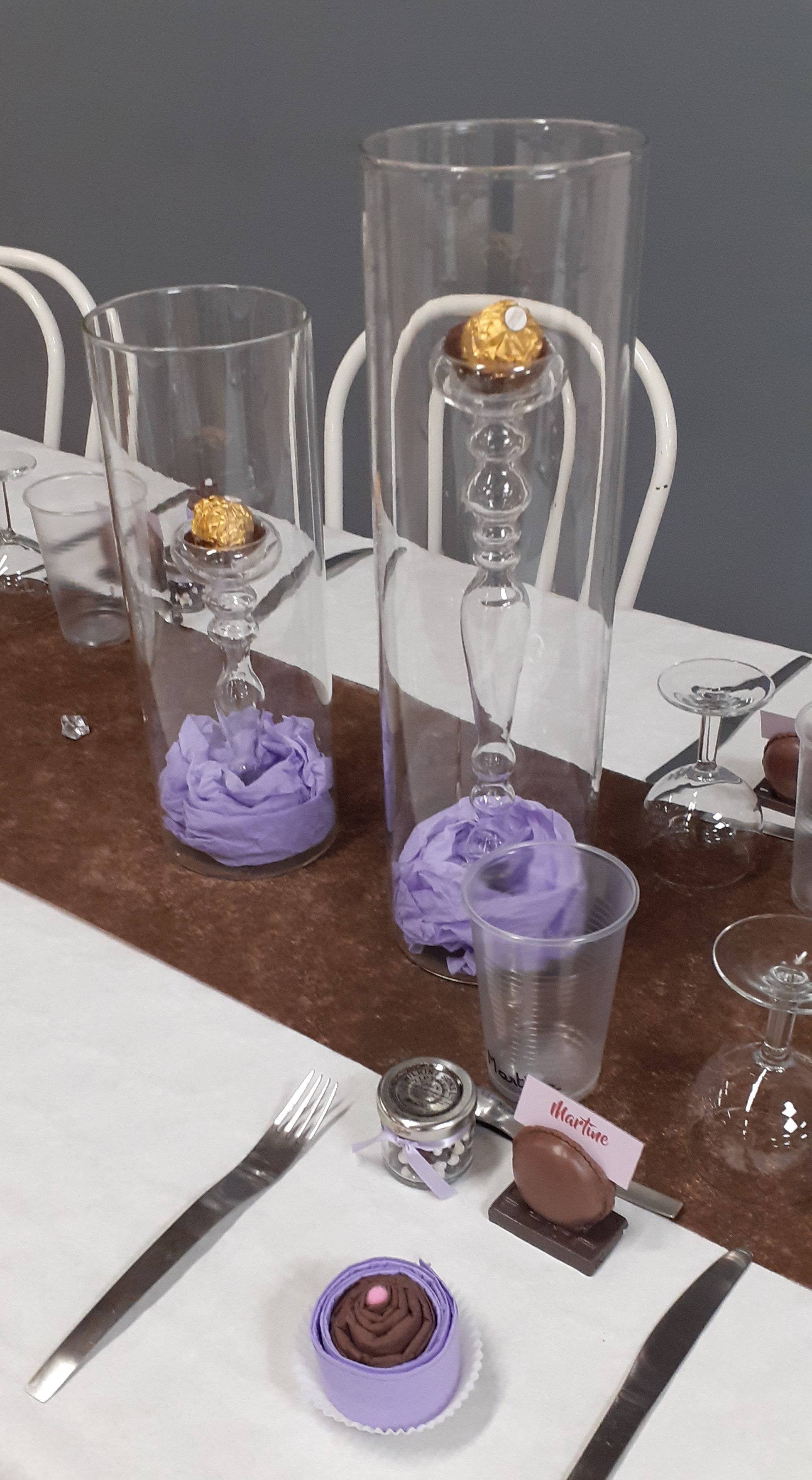Détail décoration : des Ferreros ont remplacé les bougies